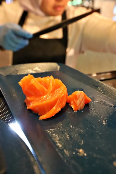 We Review: Pullman Kuala Lumpur City Centre Hotel showcases Japanese cuisine during August - Salmon Sashimi
